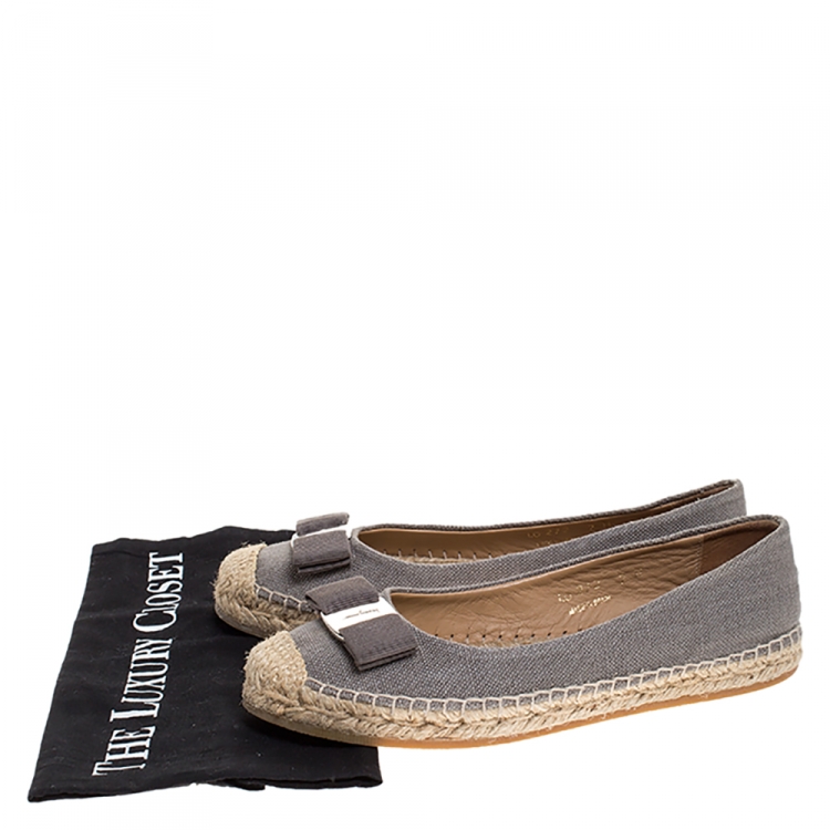 Pre Owned Salvatore Ferragamo Grey Canvas Mandy Espadrille Flats Size 37.5