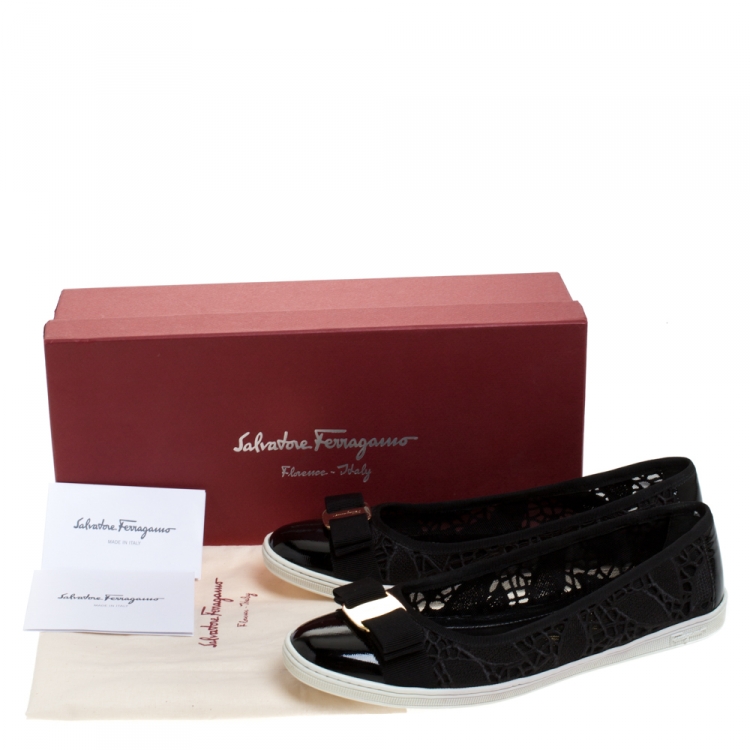 Pre Owned Salvatore Ferragamo Black Lace and Leather Rufina Flats Size 39.5