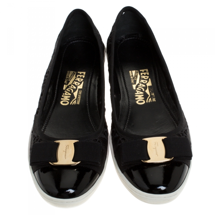 Pre Owned Salvatore Ferragamo Black Lace and Leather Rufina Flats Size 39.5