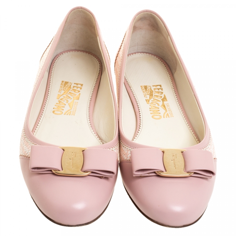 Pre Owned Salvatore Ferragamo Pink/White Leather Vara Bow Slip On Flats Size 39