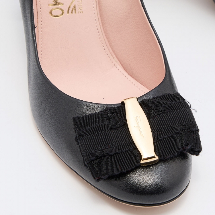 Pre Owned Salvatore Ferragamo Black Leather Bow Block Heel Pumps Size 40.5