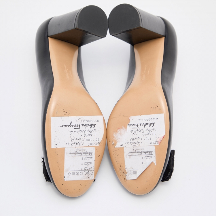 Pre Owned Salvatore Ferragamo Black Leather Bow Block Heel Pumps Size 40.5