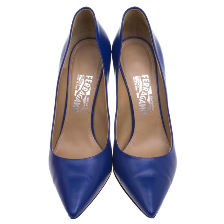 مملوكة مسبقًا Salvatore Ferragamo Blue Leather Susi Pointed Toe Pumps size 40.5