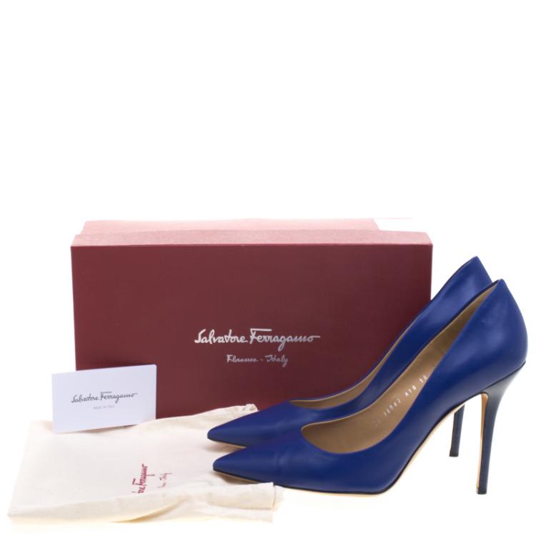 مملوكة مسبقًا Salvatore Ferragamo Blue Leather Susi Pointed Toe Pumps size 40.5