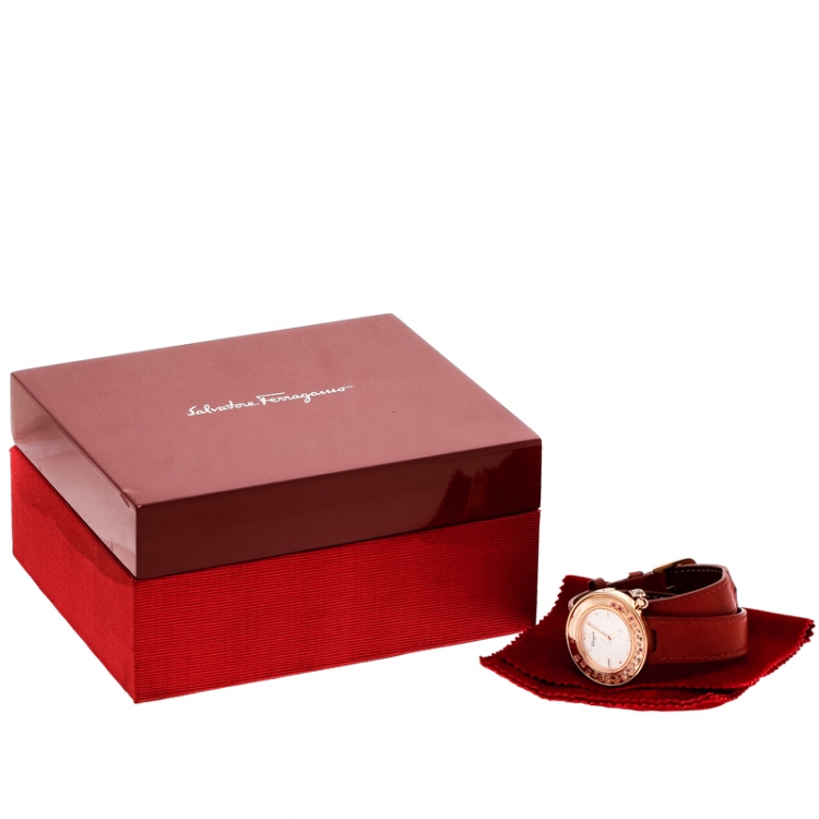 مملوكة مسبقًا Salvatore Ferragamo Cream Gold Plated Stainless Steel Firenze F64 Women's Wristwatch 36 mm