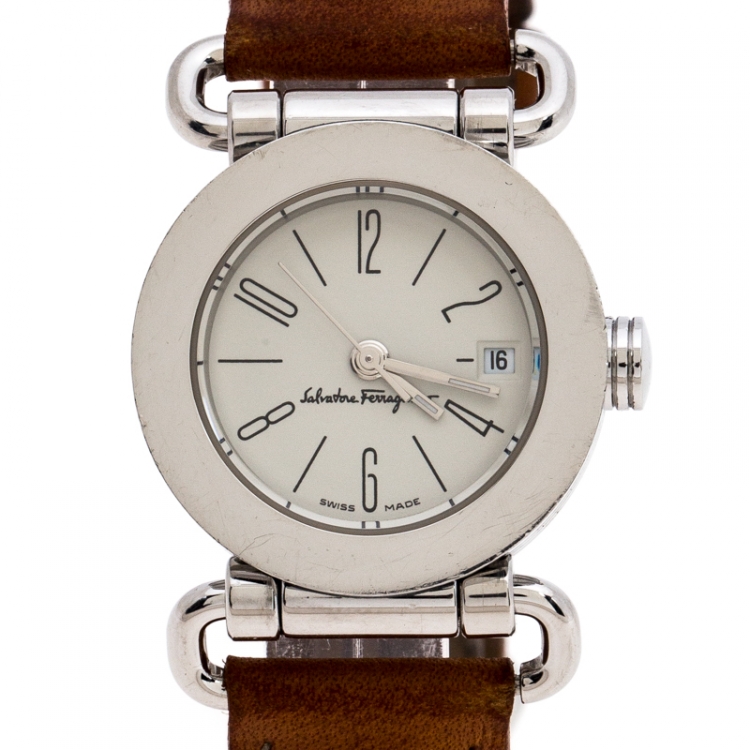 Pre Owned Salvatore Ferragamo White Stainless Steel 0125 Women's Wristwatch 25 mm