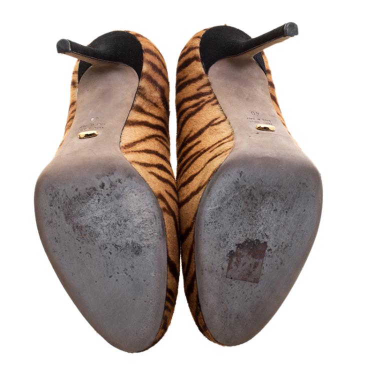 مملوكة مسبقًا Sergio Rossi Brown Tiger Stripes Print Pony Hair Pumps Size 40