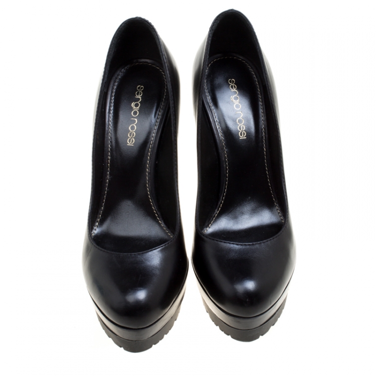 مملوكة مسبقًا Sergio Rossi Black Leather Platform Pumps Size 36