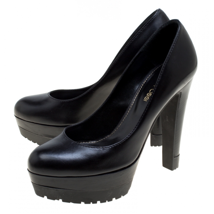 مملوكة مسبقًا Sergio Rossi Black Leather Platform Pumps Size 36