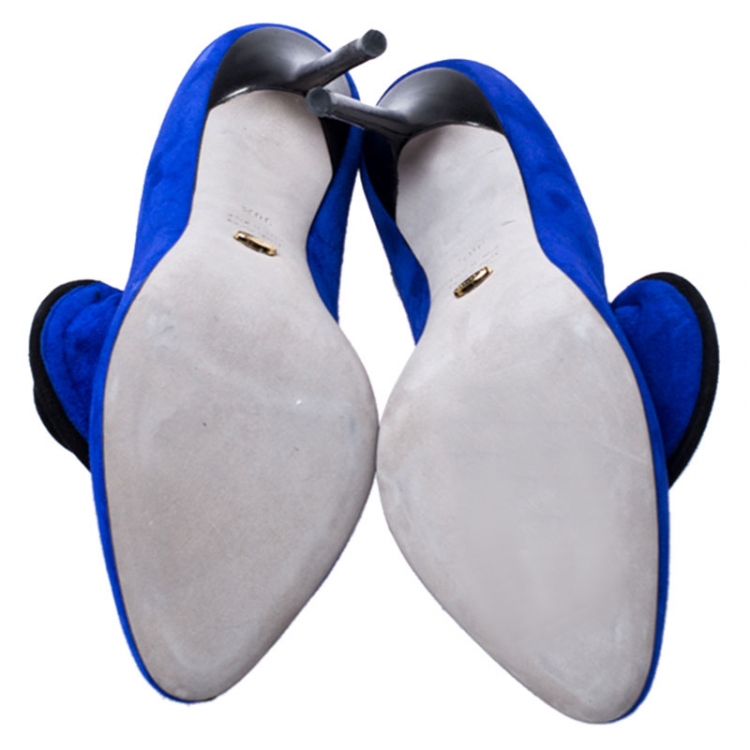 Pre Owned Sergio Rossi Blue Suede Tortousa Swirl Detail Round Toe Pumps Size 38.5