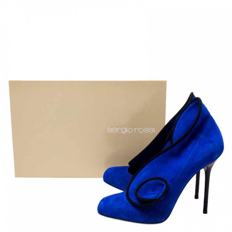 Pre Owned Sergio Rossi Blue Suede Tortousa Swirl Detail Round Toe Pumps Size 38.5