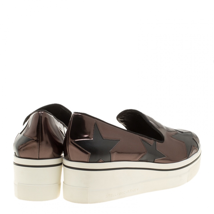 مملوكة مسبقًا Stella McCartney Metallic Grey  Faux Leather Binx Star Platform Slip On Sneakers Size 41