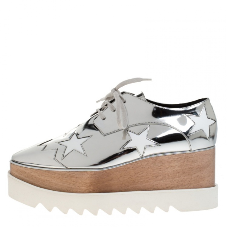 مملوكة مسبقًا Stella McCartney Metallic Silver Faux Leather Elyse Star Platform Derby Size 41