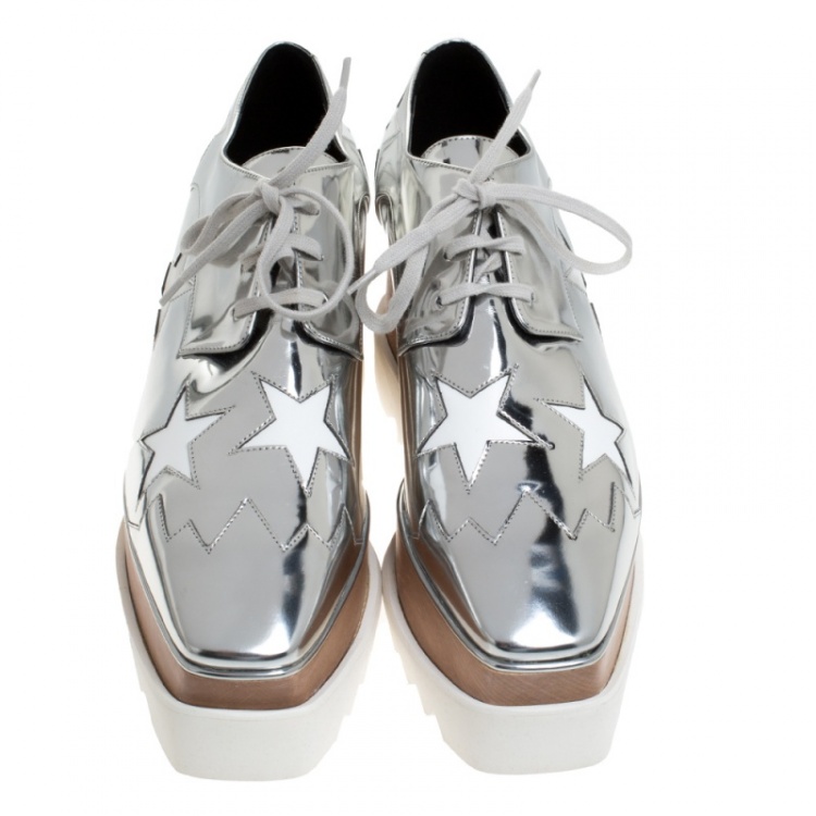 مملوكة مسبقًا Stella McCartney Metallic Silver Faux Leather Elyse Star Platform Derby Size 41