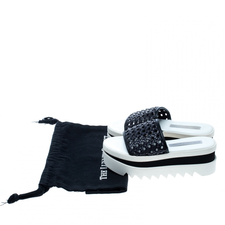 مملوكة مسبقًا Stella McCartney Black Faux Woven Leather Wicker Platform Slides Size 37