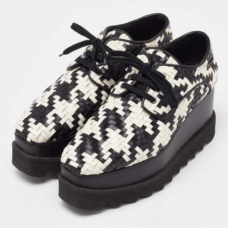 مملوكة مسبقًا Stella McCartney White/Black Faux Woven Leather Elyse Houndstooth Wedge Platform Sneakers Size 37