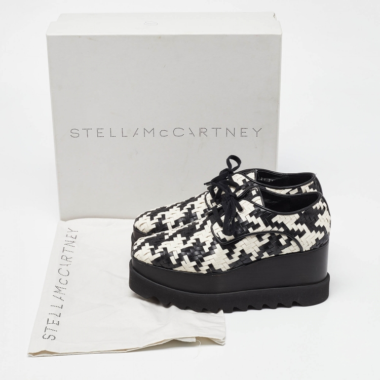 مملوكة مسبقًا Stella McCartney White/Black Faux Woven Leather Elyse Houndstooth Wedge Platform Sneakers Size 37