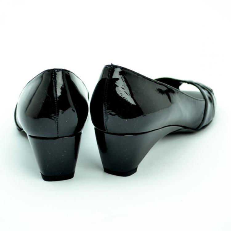 Pre Owned Stuart Weitzman Black Patent Aniline Wedges Pumps Size 38.5