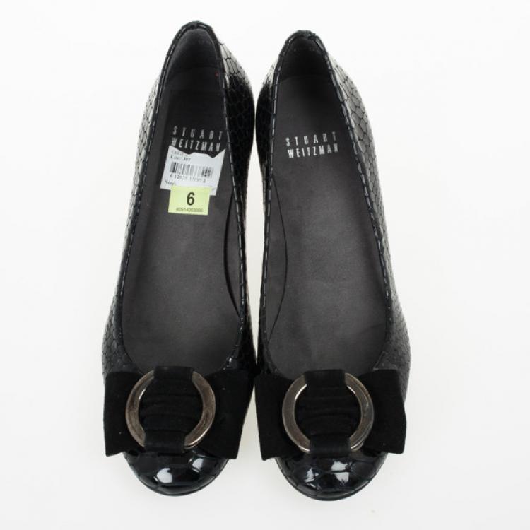 Pre Owned Stuart Weitzman Black Python Embossed Caring Wedges Size 36.5
