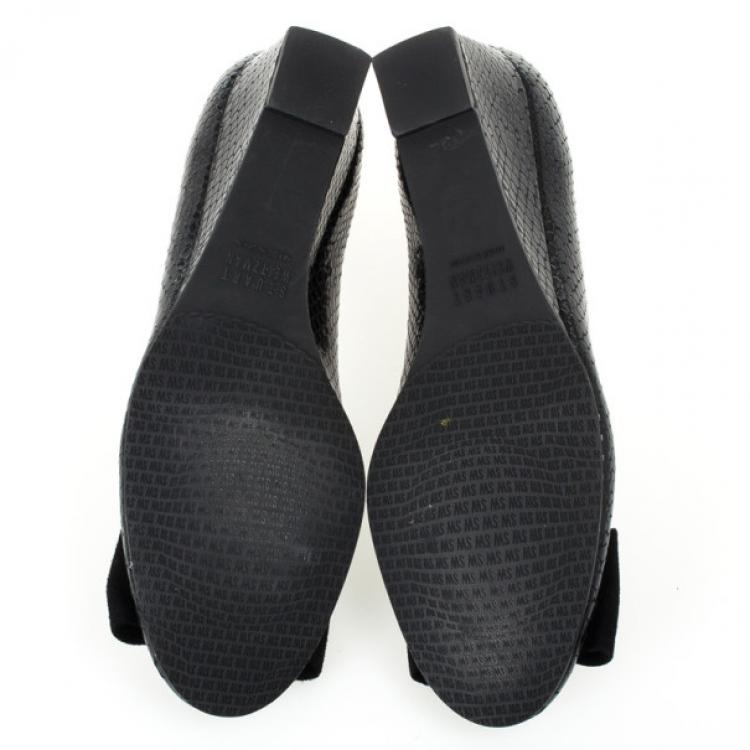 Pre Owned Stuart Weitzman Black Python Embossed Caring Wedges Size 36.5