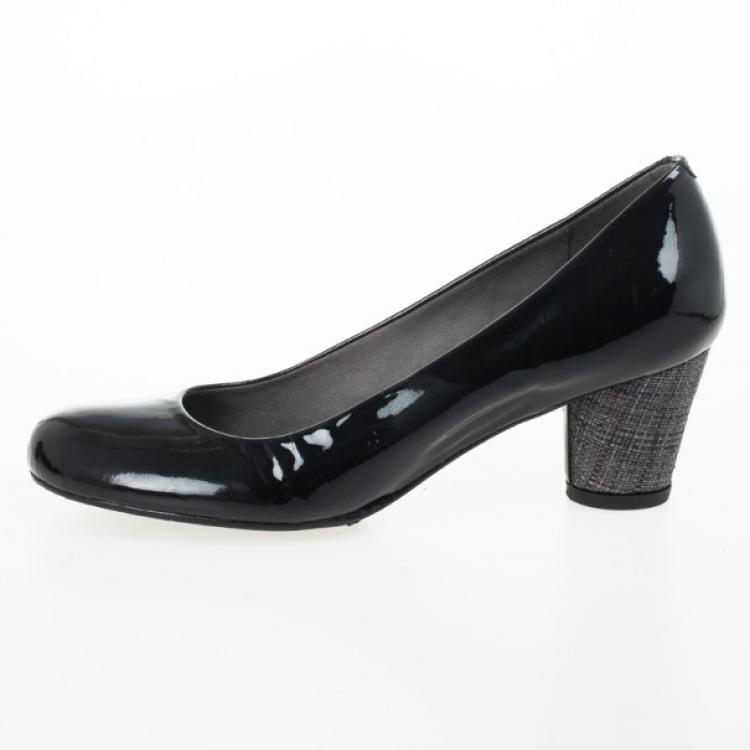 Pre Owned Stuart Weitzman Black Patent Lola Pumps Size 37