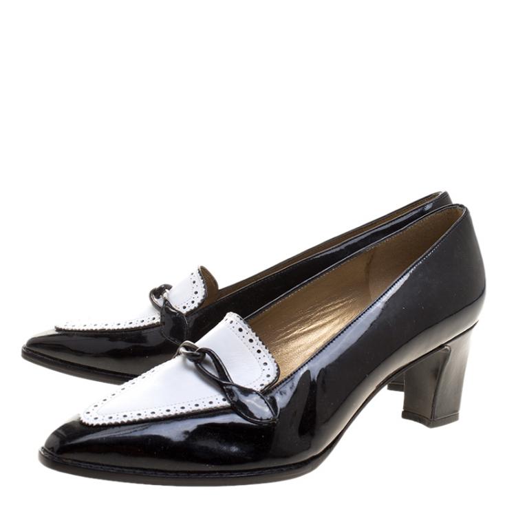 Pre Owned Stuart Weitzman Monochrome Brogue Leather Block Heel Loafer Pumps Size 38.5