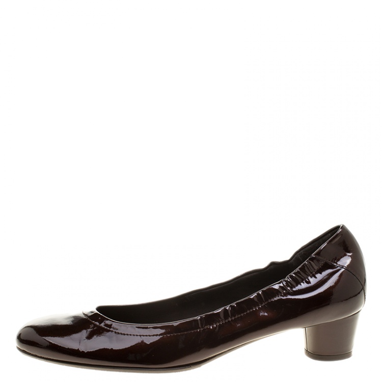Pre Owned Stuart Weitzman Brown Patent Leather Scrunch Pumps Size 39.5