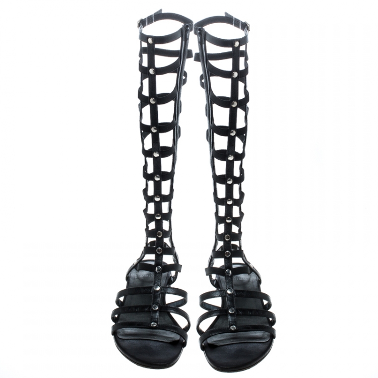 Pre Owned Stuart Weitzman Black Leather Gladiator Flat Sandals Size 36