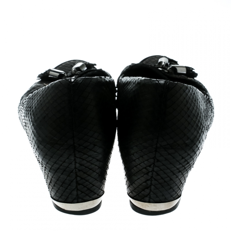 Pre Owned Stuart Weitzman Black Python Embossed Leather Wedge Tassel Detail Loafers Pumps Size 41