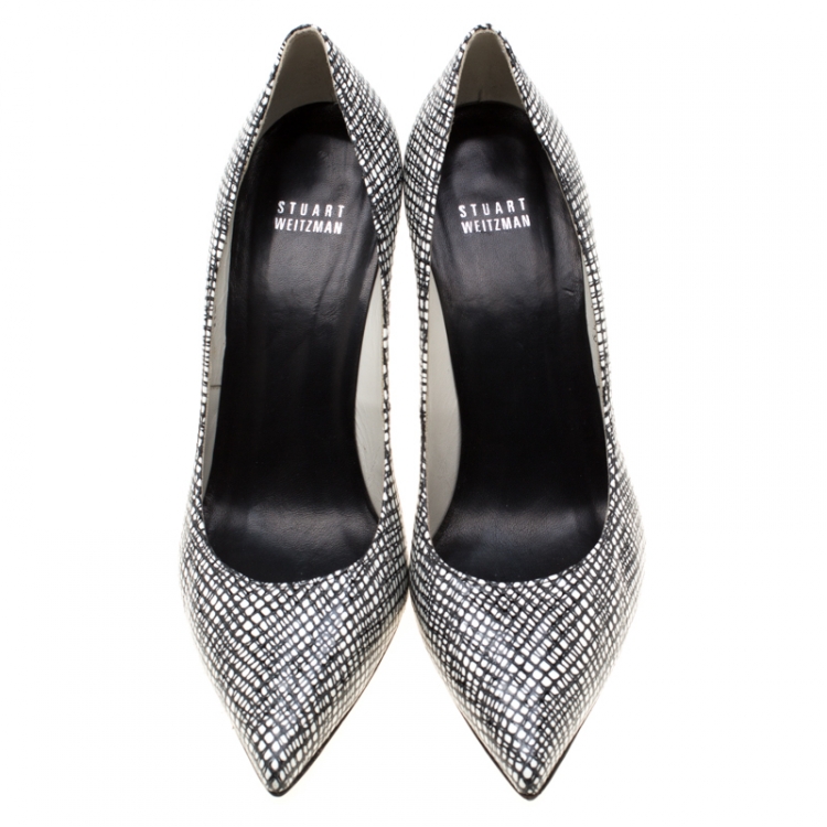 Pre Owned Stuart Weitzman Monochrome Abstract Print Leather Pointed Toe Pumps Size 40