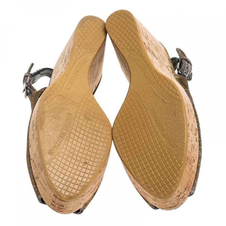 Pre Owned Stuart Weitzman Grey/Gold Shimmer Fabric Jean Peep Toe Cork Wedge Slingback Sandals Size 36
