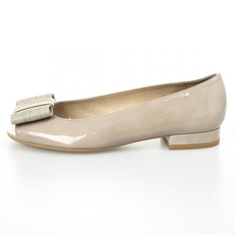 Pre Owned Stuart Weitzman Nude Patent Bowella Flats Size 36.5 