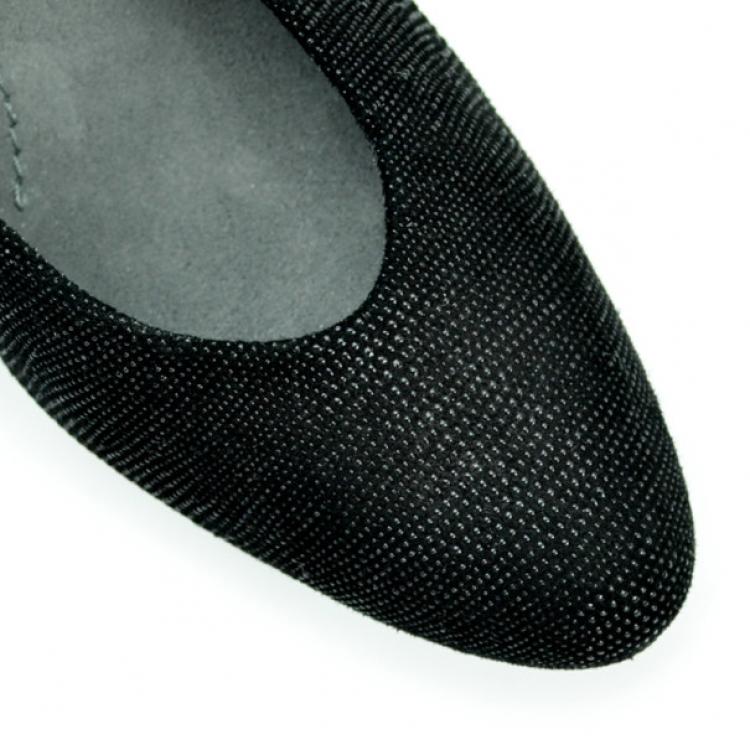 Pre Owned Stuart Weitzman Black Solar Goosebump Pumps Size 38.5