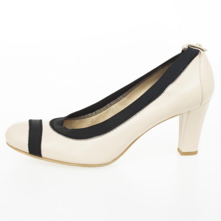 Pre Owned Stuart Weitzman Cream &amp; Black Elastic Trim Easily Pumps Size 39.5