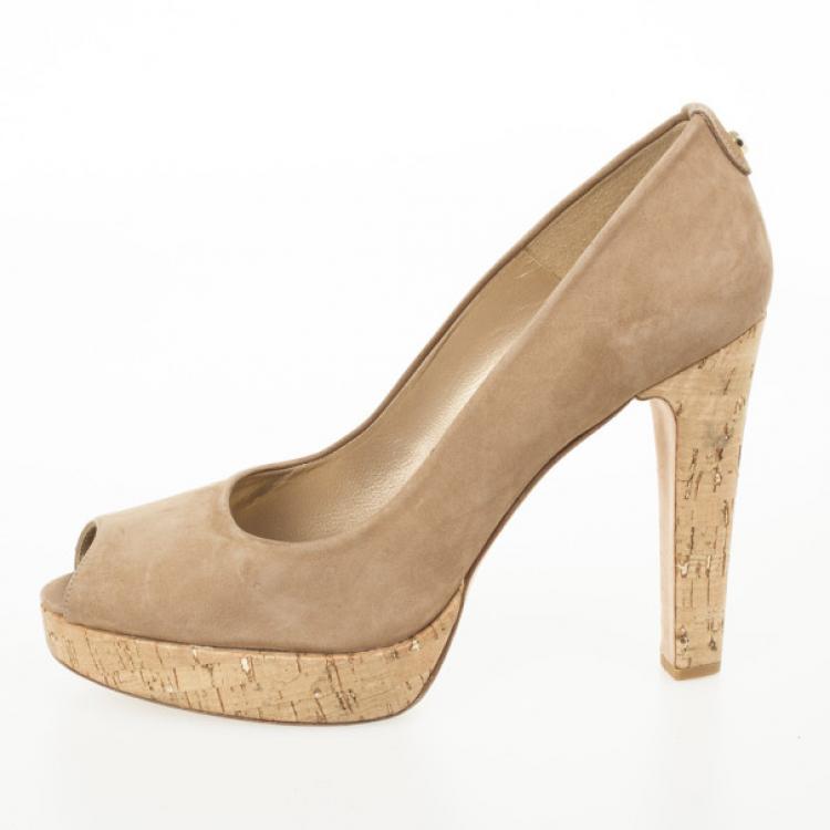 Pre Owned Stuart Weitzman Beige Suede Peep Toe Pumps Size 41.5