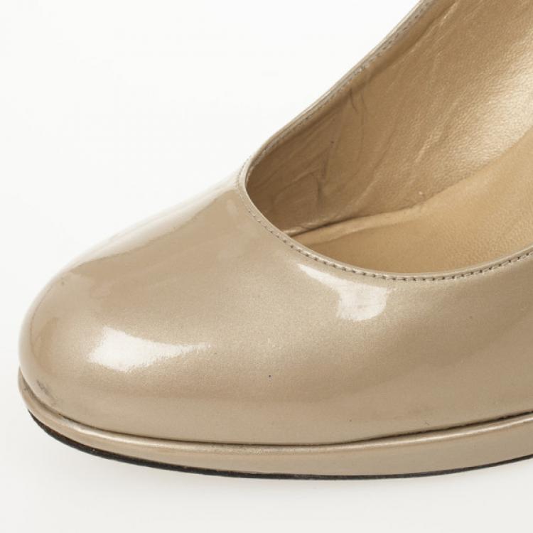 Pre Owned  Stuart Weitzman Beige Patent 'The Blog' Pumps Size 38.5