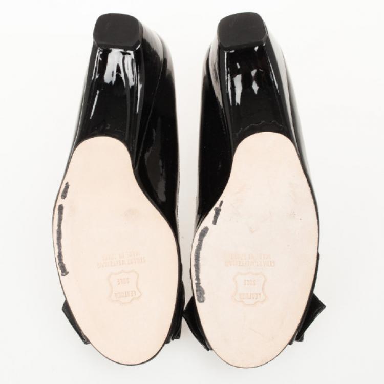 Pre Owned Stuart Weitzman Black Patent Lovebow Peep Toe Wedges Size 36.5