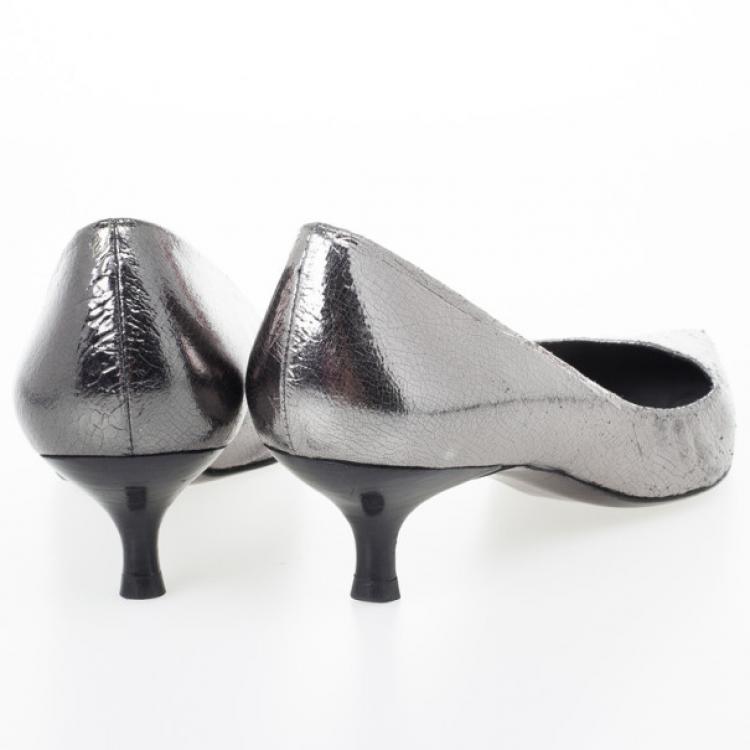 Pre Owned Stuart Weitzman Metallic Pointed Toe Low Heel Pumps Size 39