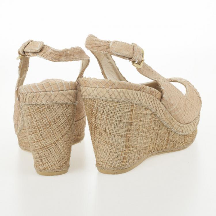 Pre Owned Stuart Weitzman Beige Snake Embossed Capexcise Slingback Wedges Sandals Size 39