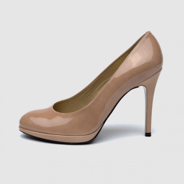 Pre Owned Stuart Weitzman Nude Patent Leather 'Platswoon' Platform Pumps Size 39.5