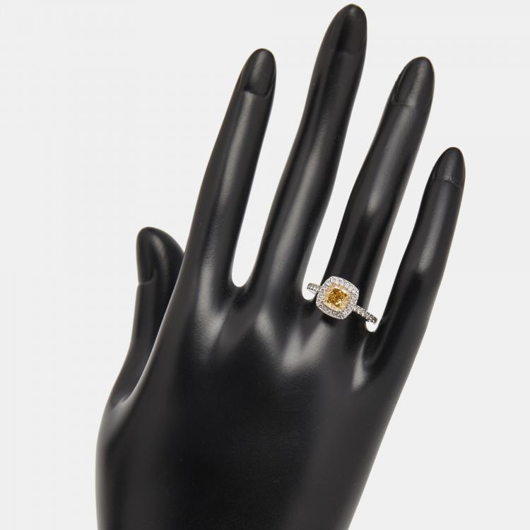 مملوكة مسبقًا 2.00 cts Yellow Cushion and Round Lab Grown Diamond 18k White Gold Ring Size 51