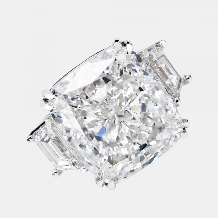 Pre Owned 22.00 cts Cushion Cut and Trapezoid Lab Grown Diamond 18k White Gold Ring Size 55