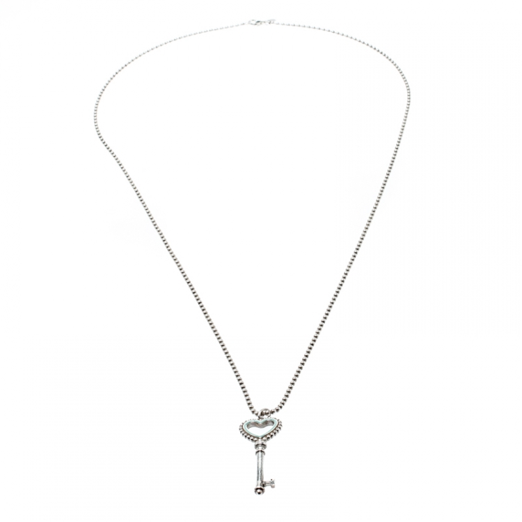 مملوكة مسبقًا Tiffany & Co. Enamel Beaded Heart Key Silver Pendant Necklace