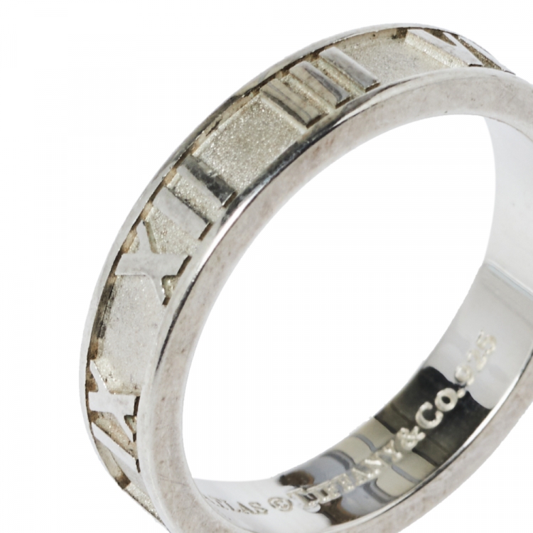Pre Owned Tiffany & Co. Atlas Sterling Silver Narrow Band Ring Size EU 51