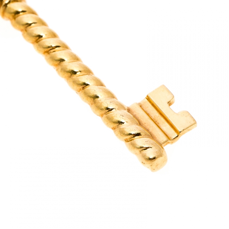 Pre Owned Tiffany & Co. Twist Oval 18k Yellow Gold Key Pendant 