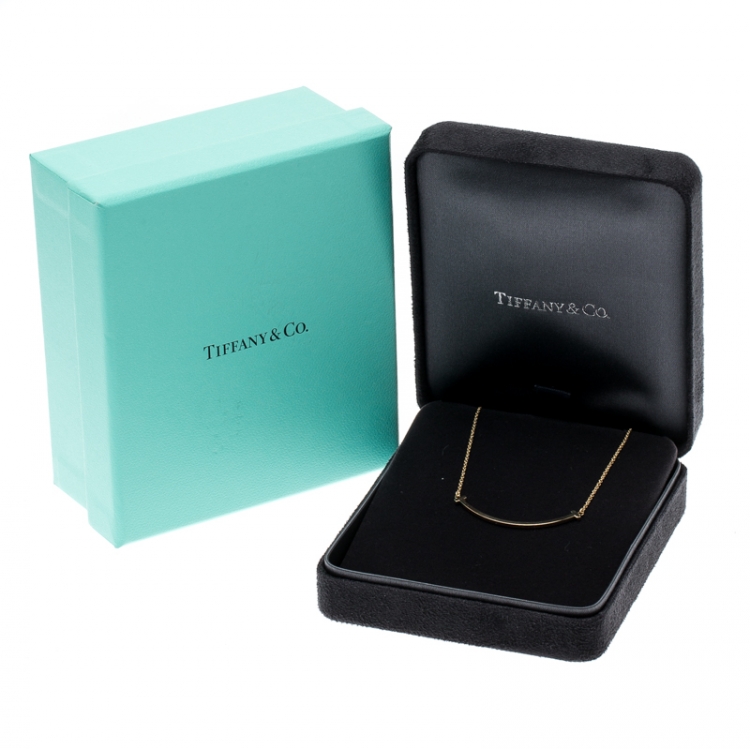 Pre Owned Tiffany & Co. Tiffany T Smile 18k Yellow Gold Mini Pendant Necklace 