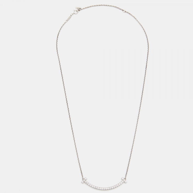 مملوكة مسبقًا Tiffany & Co. T Smile Diamond 18k White Gold Medium Model Necklace