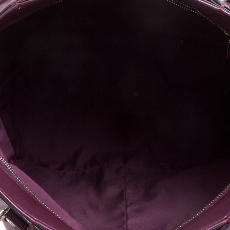 Pre Owned Tod's Burgundy Laser Cut Leather Medium Flower Tote