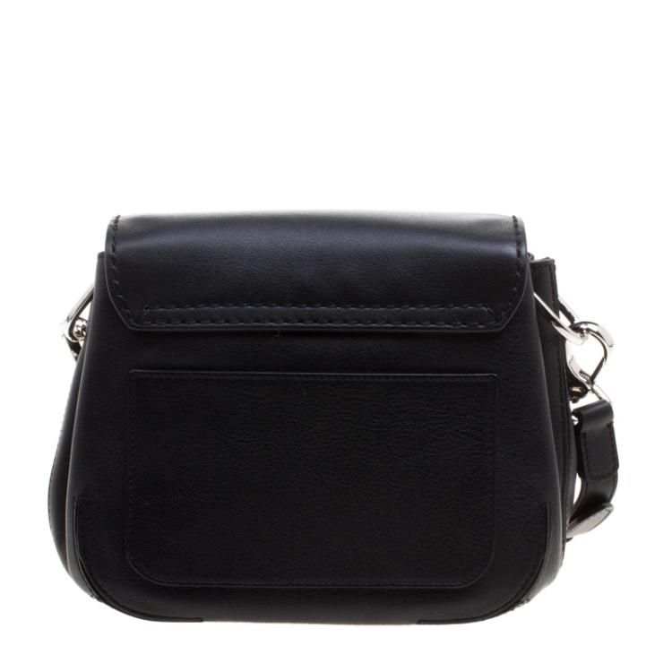 Pre Owned Tod's Black Leather Crossbody Bag 