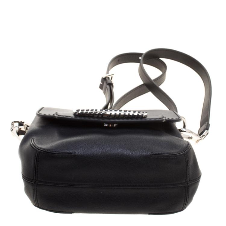 Pre Owned Tod's Black Leather Crossbody Bag 